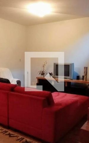Casa à venda com 450m², 4 quartos e 5 vagas