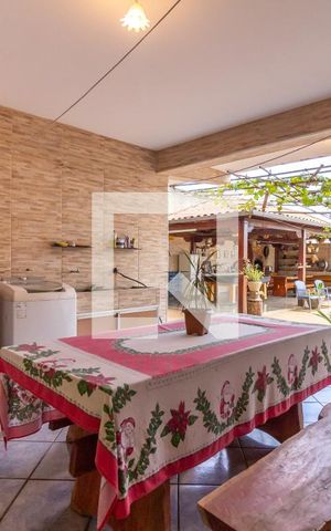 Casa à venda com 360m², 4 quartos e 5 vagas