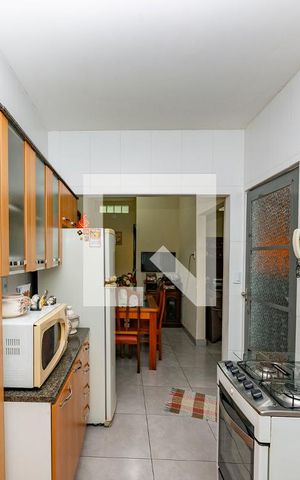 Casa à venda com 600m², 9 quartos e 1 vaga Casa à venda com 600m², 9 quartos e 1 vagaCasa 2 Cozinha