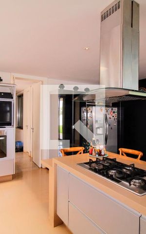 Casa de condomínio à venda com 463m², 4 quartos e 4 vagas