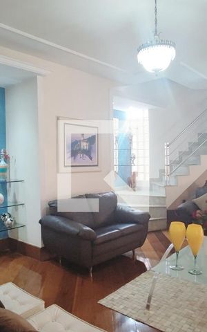 Casa à venda com 1000m², 5 quartos e 8 vagas