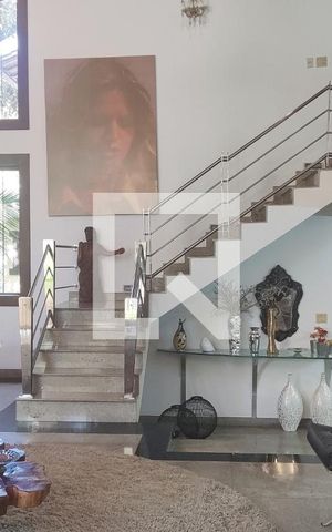 Casa à venda com 1000m², 5 quartos e 8 vagas