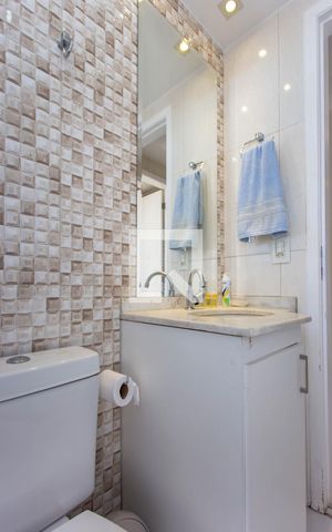 Apartamento à venda com 90m², 3 quartos e 2 vagas Apartamento à venda com 90m², 3 quartos e 2 vagasBanheiro Social