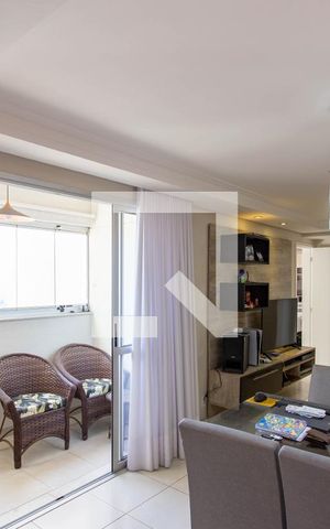 Apartamento à venda com 90m², 3 quartos e 2 vagas Apartamento à venda com 90m², 3 quartos e 2 vagasSala