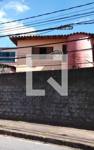 Casa à venda com 271m², 4 quartos e 4 vagas