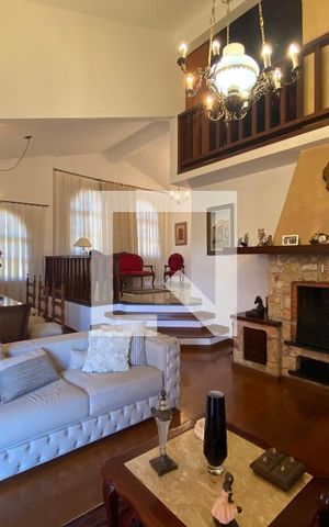 Casa à venda com 350m², 4 quartos e 4 vagas