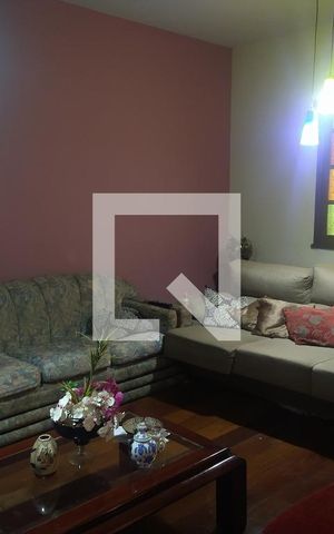 Casa à venda com 280m², 3 quartos e 3 vagas