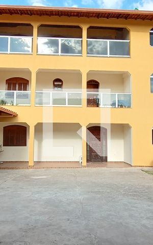 Casa à venda com 360m², 10 quartos e 8 vagas