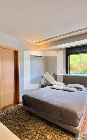 Casa de condomínio à venda com 494m², 4 quartos e 5 vagas