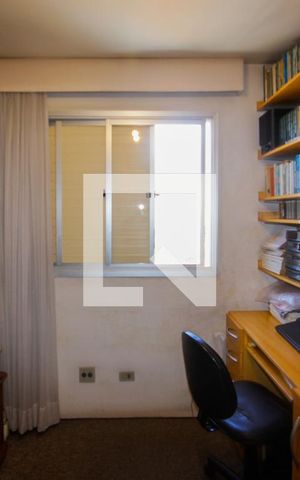 Apartamento à venda com 80m², 3 quartos e 2 vagas Apartamento à venda com 80m², 3 quartos e 2 vagasQuarto 2