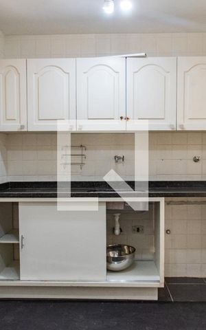 Apartamento à venda com 92m², 2 quartos e 1 vaga Apartamento à venda com 92m², 2 quartos e 1 vagaCozinha