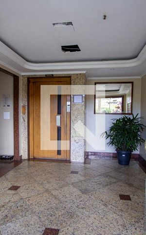 Apartamento para alugar com 55m², 2 quartos e 1 vagaEntrada do bloco