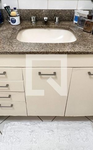 Apartamento à venda com 130m², 4 quartos e 2 vagasBanheiro Social