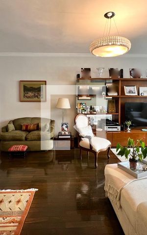 Apartamento à venda com 130m², 4 quartos e 2 vagasSala