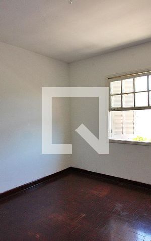 Casa para alugar com 140m², 2 quartos e 2 vagasQuarto 1