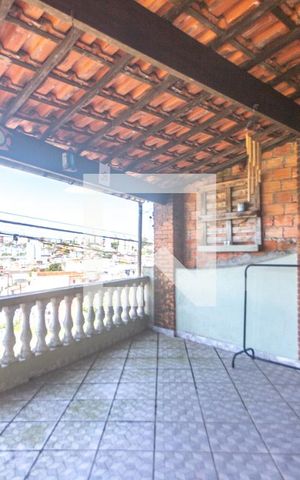Casa à venda com 280m², 3 quartos e 5 vagas Casa à venda com 280m², 3 quartos e 5 vagasVaranda suíte 2