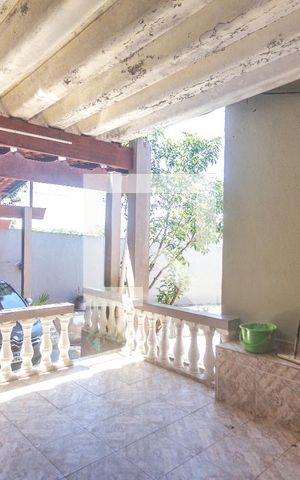 Casa à venda com 280m², 3 quartos e 5 vagas Casa à venda com 280m², 3 quartos e 5 vagasChurrasqueira