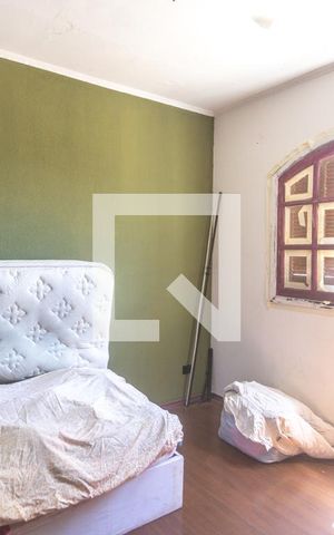 Casa à venda com 280m², 3 quartos e 5 vagas Casa à venda com 280m², 3 quartos e 5 vagasQuarto