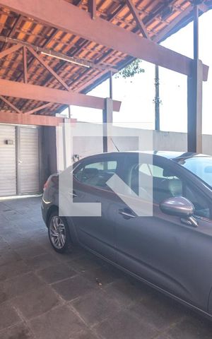 Casa à venda com 280m², 3 quartos e 5 vagas Casa à venda com 280m², 3 quartos e 5 vagasGaragem