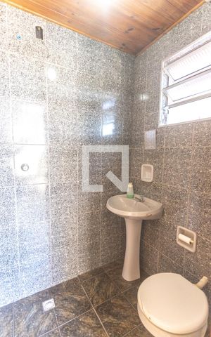 Casa à venda com 280m², 3 quartos e 5 vagas Casa à venda com 280m², 3 quartos e 5 vagasBanheiro de serviço