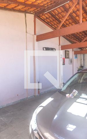 Casa à venda com 280m², 3 quartos e 5 vagas Casa à venda com 280m², 3 quartos e 5 vagasGaragem