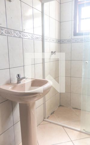 Casa à venda com 280m², 3 quartos e 5 vagas Casa à venda com 280m², 3 quartos e 5 vagasBanheiro social