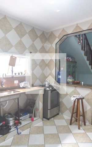 Casa à venda com 280m², 3 quartos e 5 vagas Casa à venda com 280m², 3 quartos e 5 vagasCozinha