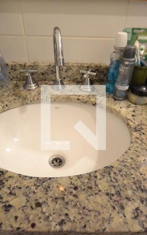 Apartamento para alugar com 51m², 2 quartos e 1 vagaBanheiro