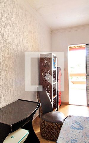 Casa à venda com 222m², 3 quartos e 2 vagasQuarto 2
