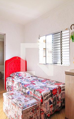 Casa à venda com 222m², 3 quartos e 2 vagasQuarto Suíte