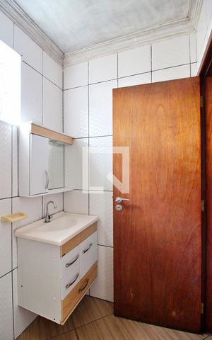 Casa à venda com 222m², 3 quartos e 2 vagasBanheiro 1