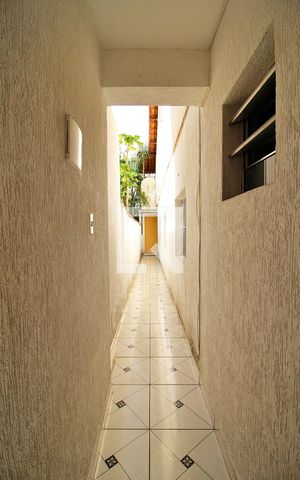 Casa à venda com 222m², 3 quartos e 2 vagasCorredor