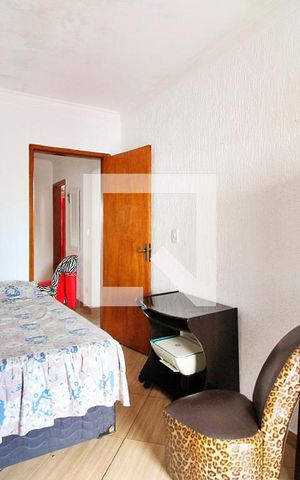 Casa à venda com 222m², 3 quartos e 2 vagasQuarto 2