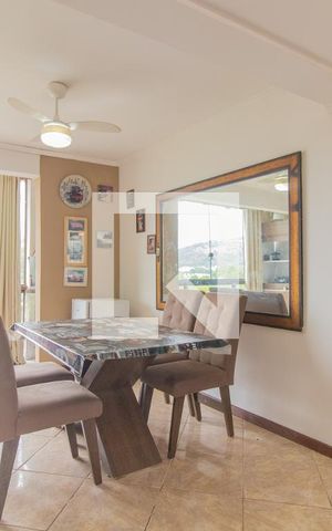 Casa à venda com 190m², 3 quartos e 2 vagasSala