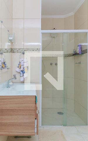 Casa à venda com 220m², 3 quartos e 3 vagasBanheiro