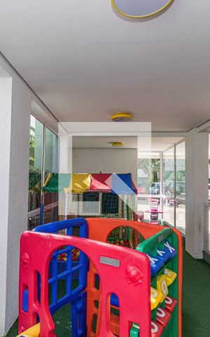 Apartamento à venda com 75m², 3 quartos e 2 vagasÁrea comum - Playground