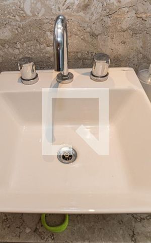 Apartamento à venda com 75m², 3 quartos e 2 vagasBanheiro da Suite