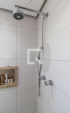 Apartamento à venda com 75m², 3 quartos e 2 vagasBanheiro da Suite