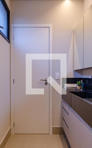 Casa de condomínio à venda com 208m², 3 quartos e 3 vagas Casa de condomínio à venda com 208m², 3 quartos e 3 vagasBanheiro suíte