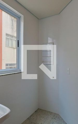 Apartamento à venda com 83m², 3 quartos e 2 vagas Apartamento à venda com 83m², 3 quartos e 2 vagasÁrea de Serviço
