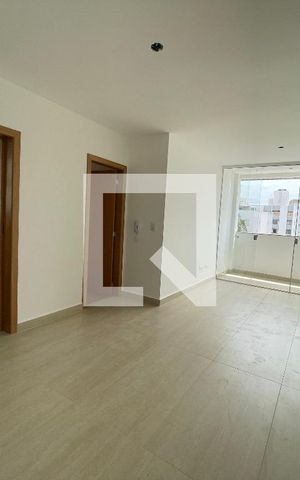 Apartamento à venda com 80m², 3 quartos e 2 vagasSala