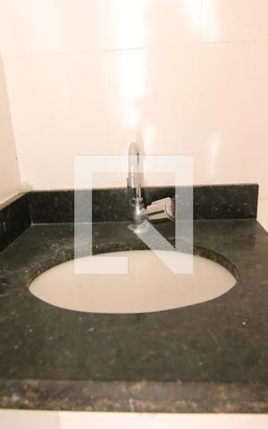 Apartamento à venda com 48m², 2 quartos e sem vagaBanheiro