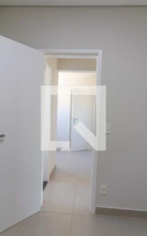Apartamento para alugar com 250m², 4 quartos e 3 vagas Apartamento para alugar com 250m², 4 quartos e 3 vagasQuarto de Serviço