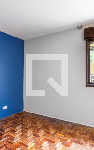 Casa para alugar com 130m², 3 quartos e 2 vagasSuíte