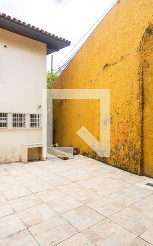 Casa para alugar com 130m², 3 quartos e 2 vagasQuintal