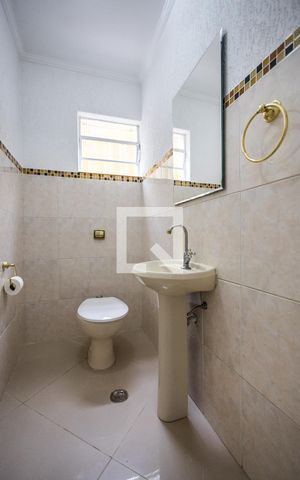 Casa para alugar com 130m², 3 quartos e 2 vagasLavabo