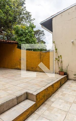 Casa para alugar com 130m², 3 quartos e 2 vagasQuintal