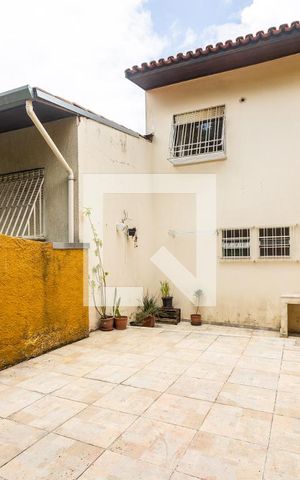 Casa para alugar com 130m², 3 quartos e 2 vagasQuintal