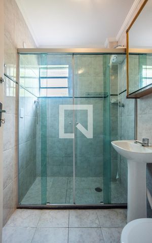 Casa para alugar com 130m², 3 quartos e 2 vagasBanheiro