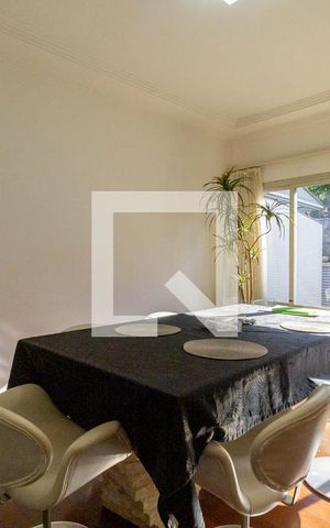 Casa à venda com 285m², 4 quartos e 5 vagasSala de Jantar